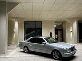 Mercedes-Benz E 230 1998 года за 2 700 000 тг. в Шымкент – фото 2