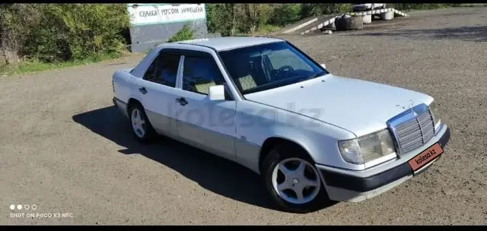 Mercedes-Benz E-Class, 1990