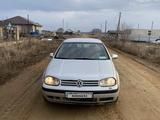 Volkswagen Golf 2001 годаүшін2 700 000 тг. в Астана