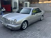 Mercedes-Benz E 280 1997 года за 2 700 000 тг. в Алматы