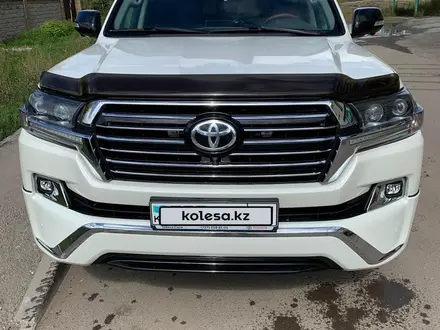 Toyota Land Cruiser 2018 года за 31 000 000 тг. в Астана