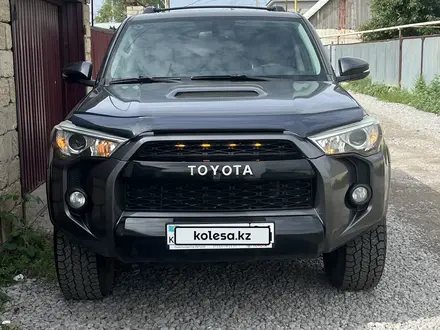 Toyota 4Runner 2014 года за 16 000 000 тг. в Актобе – фото 3