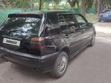 Volkswagen Golf 1994 годаүшін1 650 000 тг. в Алматы