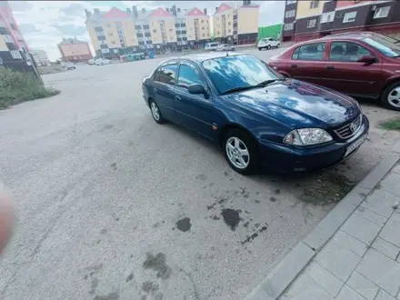 Toyota Avensis 2001 годаүшін3 000 000 тг. в Актобе – фото 2