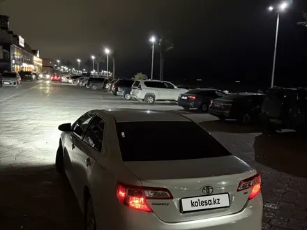 Toyota Camry 2013 года за 8 700 000 тг. в Актау – фото 2