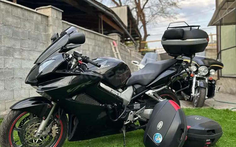 Honda  VFR 800 2006 года за 3 100 000 тг. в Алматы