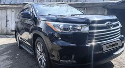 Toyota Highlander 2014 года за 18 000 000 тг. в Алматы