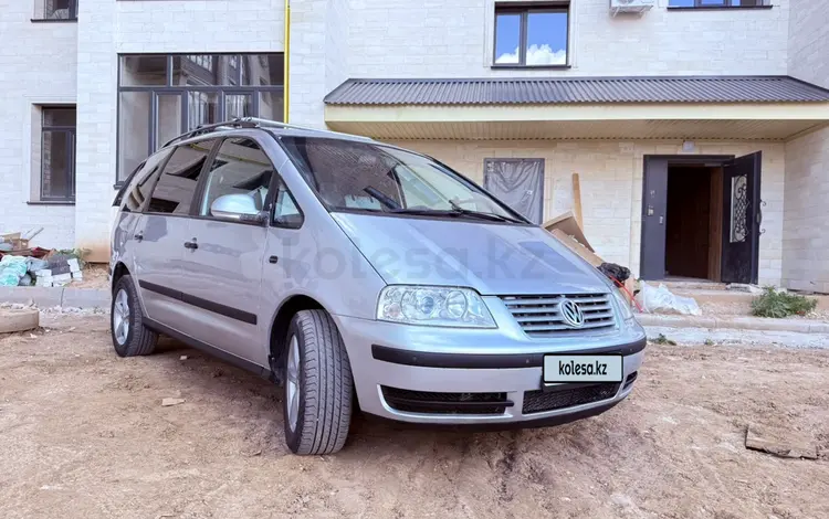 Volkswagen Sharan 2009 года за 5 500 000 тг. в Аксай