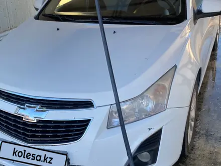 Chevrolet Cruze 2013 года за 2 700 000 тг. в Атырау