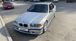 BMW 328 1997 года за 3 100 000 тг. в Алматы