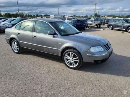 Volkswagen Passat 2001 года за 170 000 тг. в Уральск – фото 2