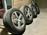 Комплект шин с дисками за 110 000 тг. в Астана