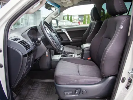 Toyota Land Cruiser Prado Comfort 2020 года за 22 490 000 тг. в Алматы – фото 10
