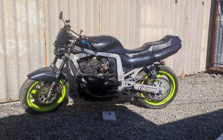 Suzuki  GSR 750 1990 года за 600 000 тг. в Костанай