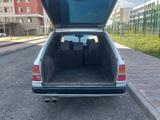 Mercedes-Benz E 230 1991 года за 900 000 тг. в Астана – фото 2