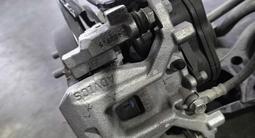 Задний балка суппорт сборе на камри 70/75 за 3 624 тг. в Алматы – фото 2