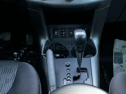 Toyota RAV4 2011 года за 7 790 000 тг. в Актобе – фото 11