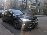 Toyota Camry 2015 годаүшін7 400 000 тг. в Алматы