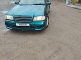 Mercedes-Benz C 230 1997 года за 2 500 000 тг. в Караганда – фото 2