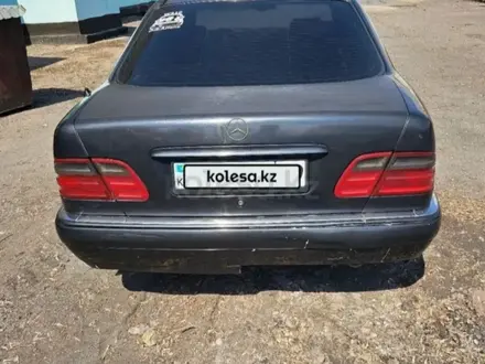 Mercedes-Benz E 280 1996 года за 2 500 000 тг. в Караганда – фото 4