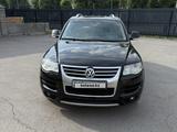 Volkswagen Touareg 2008 года за 8 100 000 тг. в Алматы