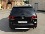 Volkswagen Touareg 2008 года за 8 100 000 тг. в Алматы – фото 3