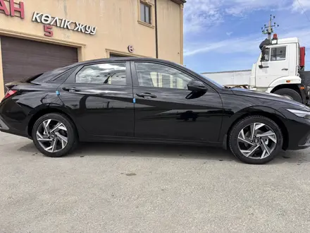 Hyundai Elantra 2025 года за 9 700 000 тг. в Атырау – фото 7