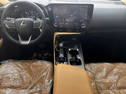 Lexus NX 350h 2022 года за 42 777 000 тг. в Петропавловск – фото 4