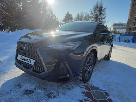 Lexus NX 350h 2022 года за 42 777 000 тг. в Петропавловск – фото 27