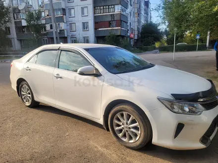 Toyota Camry 2015 года за 10 850 000 тг. в Экибастуз