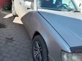 Mercedes-Benz E 260 1990 годаfor1 000 000 тг. в Актобе – фото 3