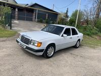 Mercedes-Benz E 230 1991 года за 1 450 000 тг. в Алматы