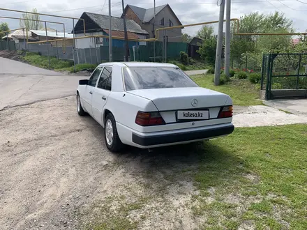 Mercedes-Benz E 230 1991 года за 1 450 000 тг. в Алматы – фото 6