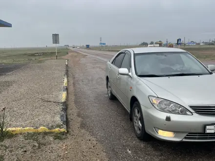 Toyota Camry 2005 года за 7 200 000 тг. в Актау – фото 2