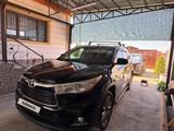 Toyota Highlander 2014 года за 14 700 000 тг. в Астана