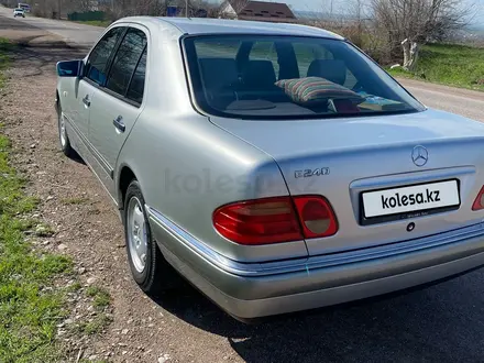Mercedes-Benz E 240 1998 года за 2 300 000 тг. в Алматы – фото 15