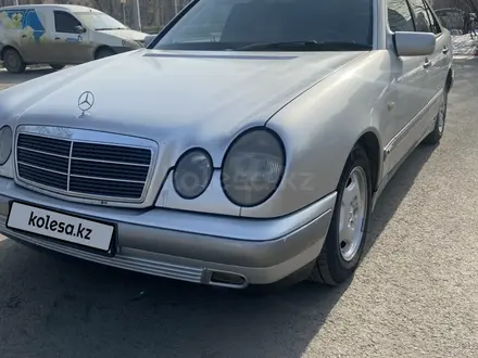 Mercedes-Benz E 240 1998 года за 2 300 000 тг. в Алматы – фото 5