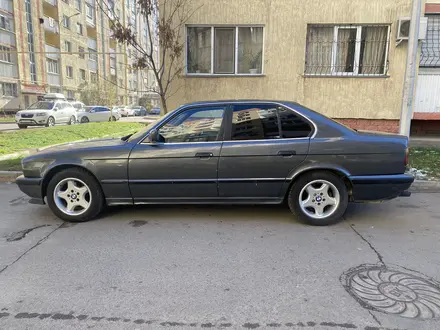 BMW 520 1991 года за 1 450 000 тг. в Алматы – фото 5