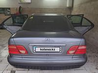 Mercedes-Benz E 280 1997 годаүшін2 900 000 тг. в Сарыагаш