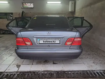 Mercedes-Benz E 280 1997 года за 2 900 000 тг. в Сарыагаш – фото 2