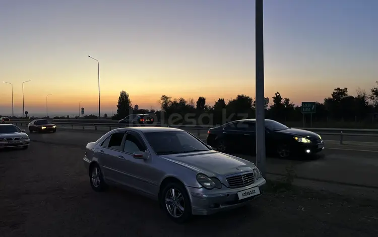 Mercedes-Benz C 200 2001 годаүшін2 500 000 тг. в Алматы