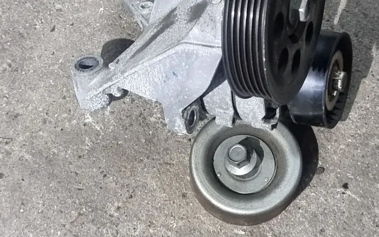 Натяжитель ремня (площадка с роликом) Subaru FB20/FB25 2014-2019 за 20 000 тг. в Алматы