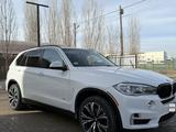 BMW X5 2015 годаfor9 500 000 тг. в Актобе
