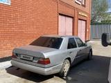 Mercedes-Benz E 300 1992 годаүшін2 000 000 тг. в Актобе – фото 2