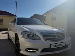 Mercedes-Benz S-Class, 2010
