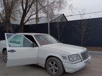 Mercedes-Benz E 250 1994 года за 950 000 тг. в Караганда