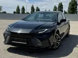 Toyota Camry Prestige 2025 года за 20 990 000 тг. в Актобе