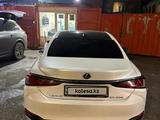 Lexus ES 250 2020 года за 21 000 000 тг. в Алматы – фото 4