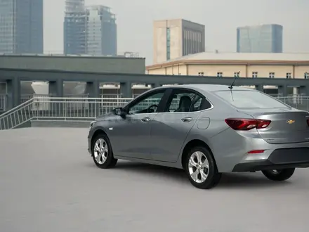 Chevrolet Onix Premier 1 2026 года за 7 990 000 тг. в Актобе – фото 2