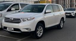 Toyota Highlander 2013 годаүшін9 000 000 тг. в Актобе